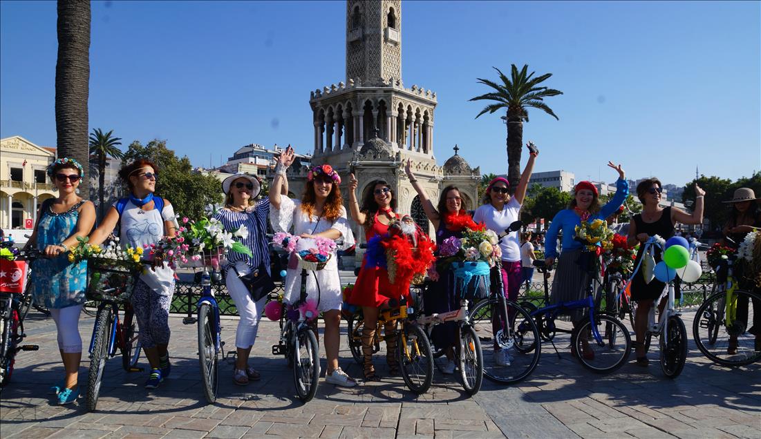 'Fancy Women Bike Ride' in Turkey