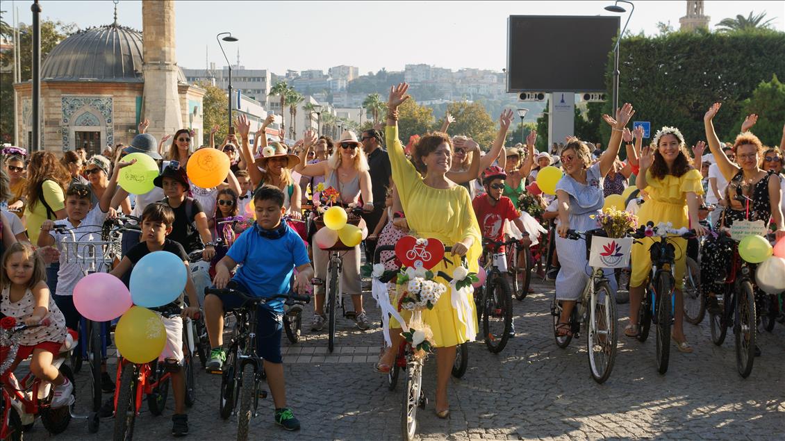 'Fancy Women Bike Ride' in Turkey