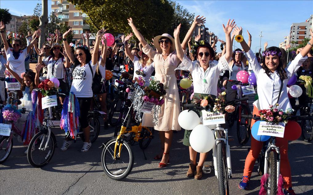 'Fancy Women Bike Ride' in Turkey