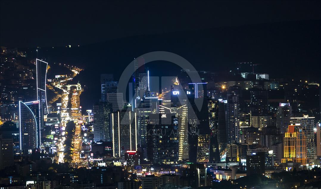 Gemerlap Ankara pada malam hari