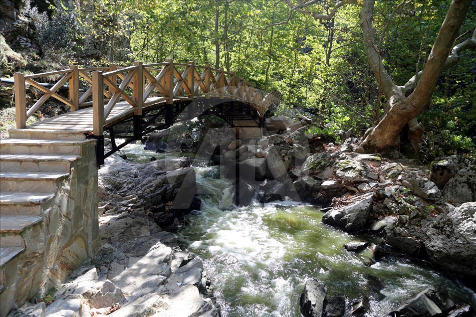 Sadağı Kanyonu sonbaharda doğa tutkunlarını bekliyor