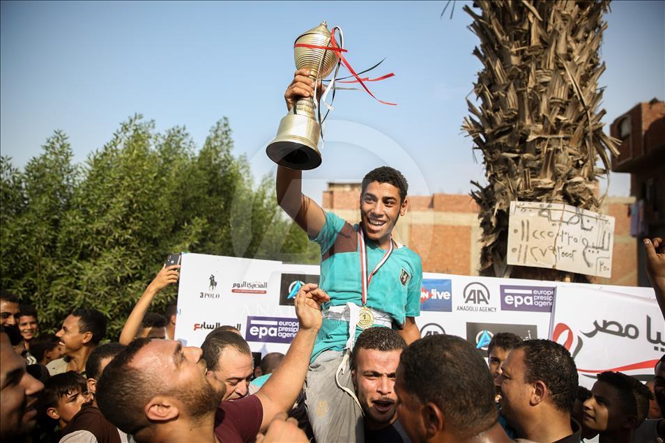 Carrera de burros en Egipto