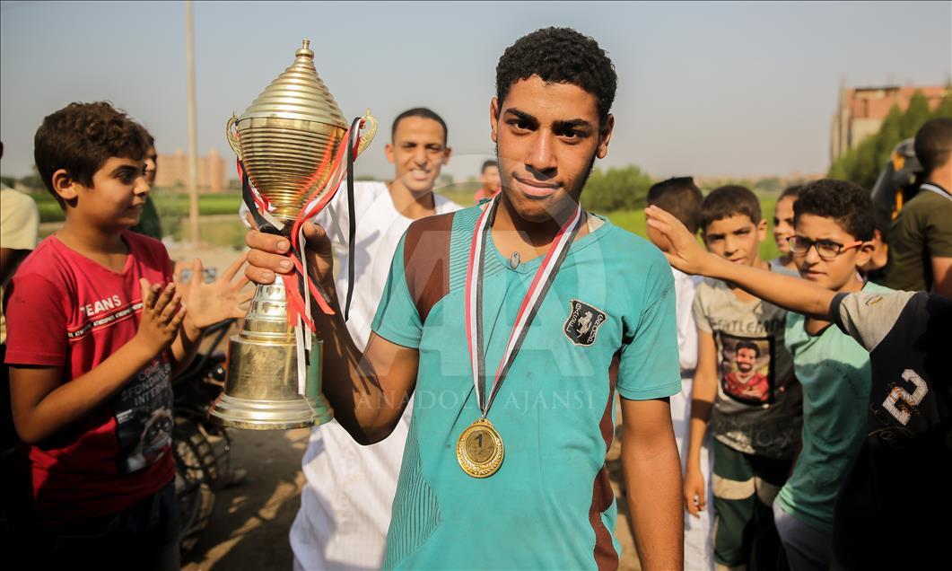 Carrera de burros en Egipto