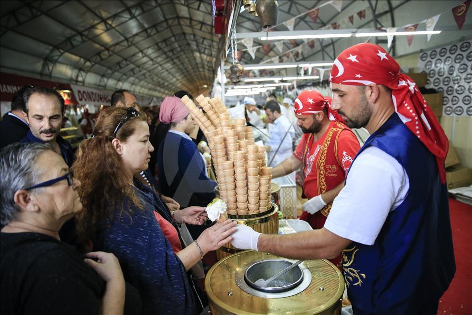 "Maraş dondurmasının sırrı keçi sütü ve dağ salebinde saklı"