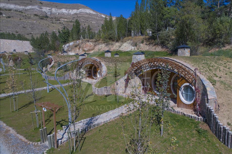 Sivas�ın &quot;Hobbit evleri&quot; dünyanın ilgisini çekti Anadolu Ajansı
