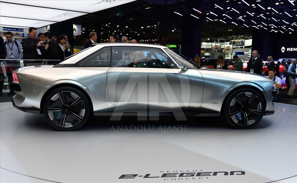 Lanzamiento para la prensa del Paris Motor Show 2018
