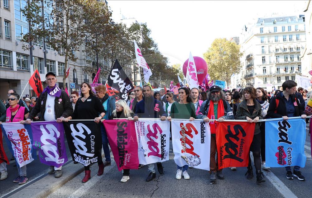 Demonstration against French government in Paris