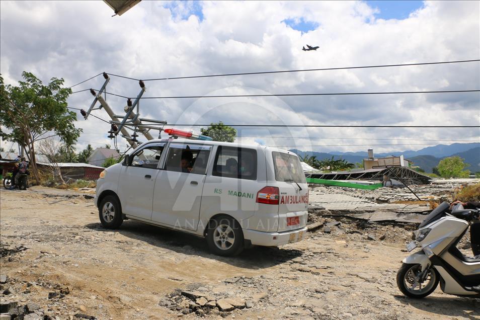 Impact of damage due to the earthquake and tsunami in Palu