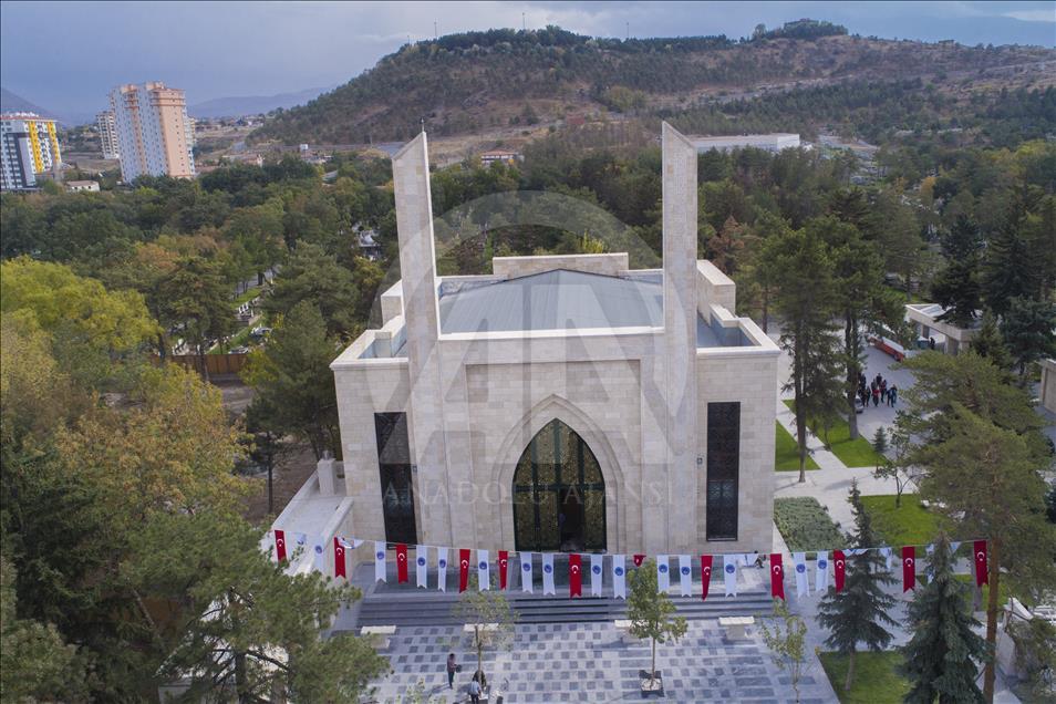 Hulusi Akar Camisi açılışa hazırlanıyor