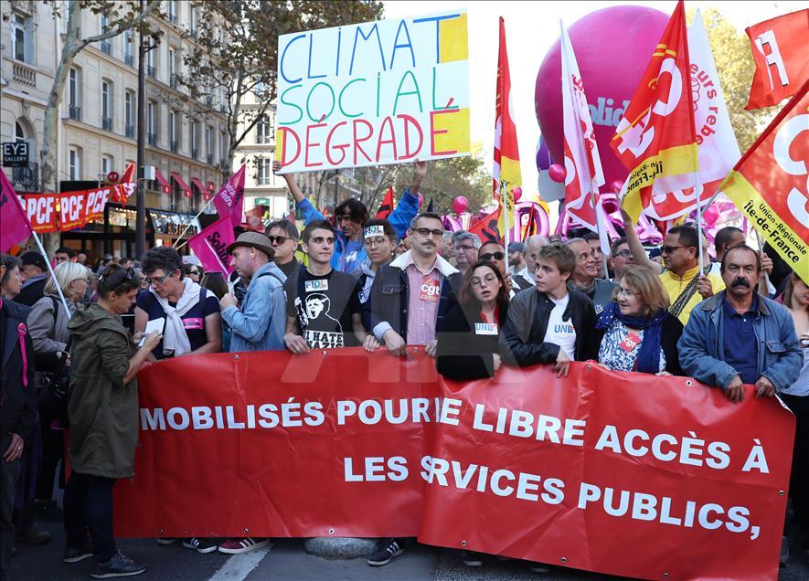 Demonstration against French government in Paris