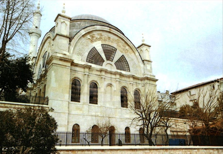 Cihangir Camisi yeniden ibadete açılıyor