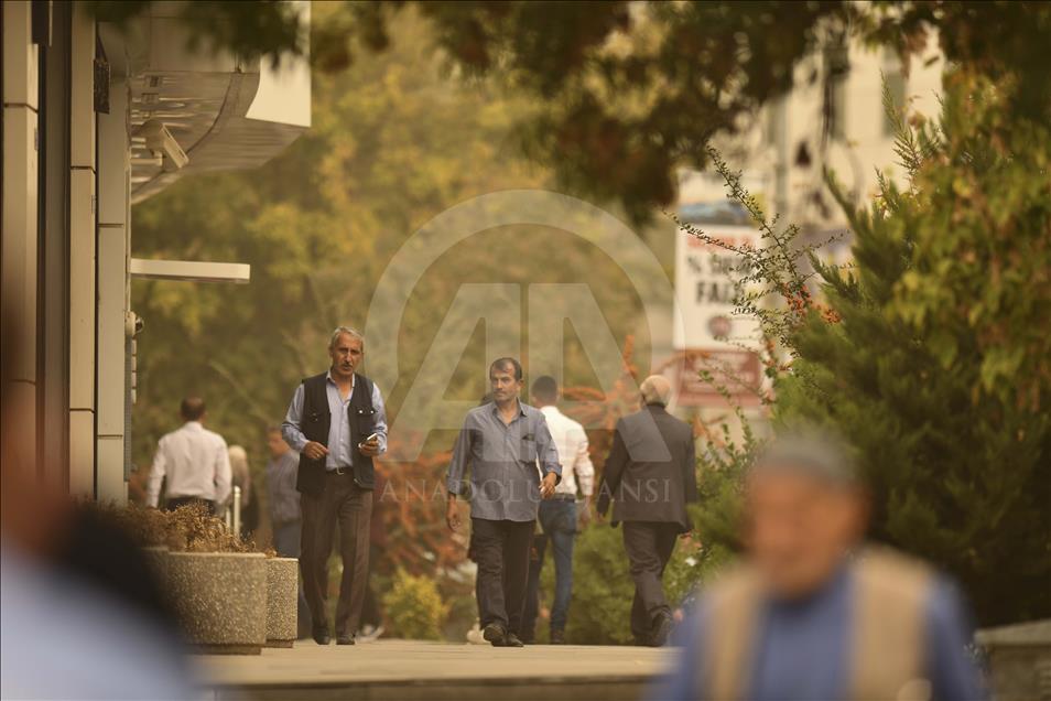 Toz bulutu Gaziantep'te yaşamı olumsuz etkiliyor