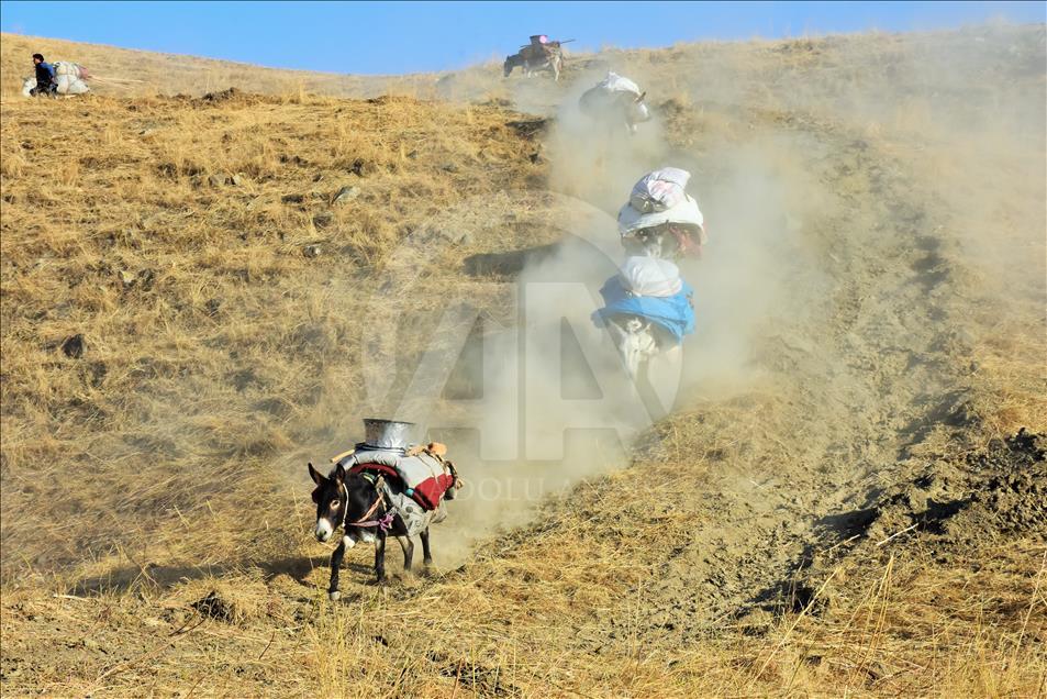 Göçerlerin Erzurum'dan Mardin'e yolculuğu devam ediyor