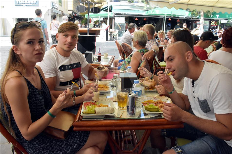 Turistlerin vazgeçemediği lezzet: Sebzeli Bodrum döneri