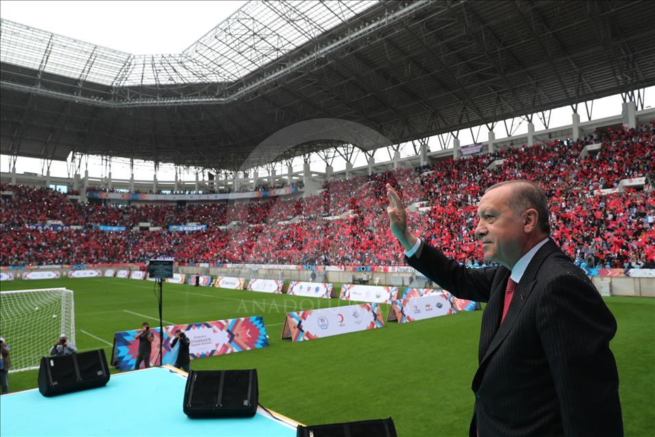 Turkish president on Saturday stood out against ethnic discrimination in the country during his speech to a gathering in an opening ceremony of a Stadium in Diyarbakir, southeastern Turkey. 
