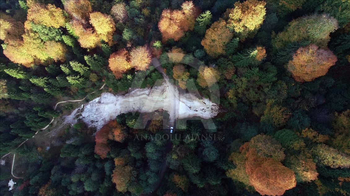 Mavigöl ile Kuzalan Travertenleri'nde sonbahar güzelliği