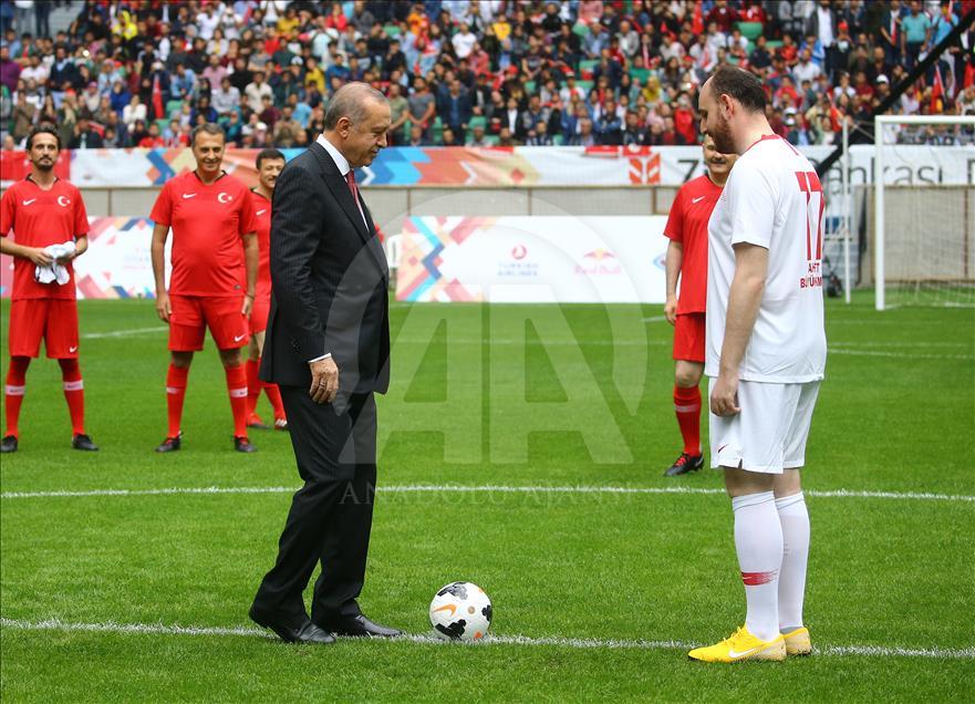 Erdogan also kicked off the friendly football match within the scope of the opening ceremony the Diyarbakir Stadium