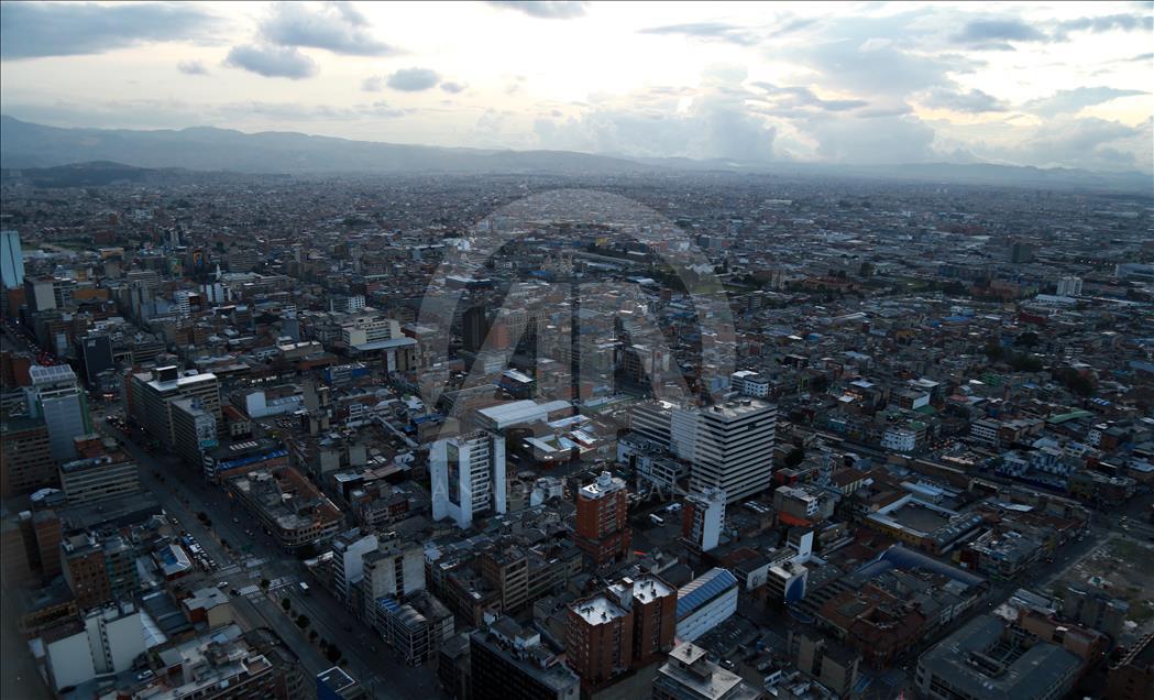 Kolombiya'nın başkenti Bogota'daki Colpatria gökdeleni