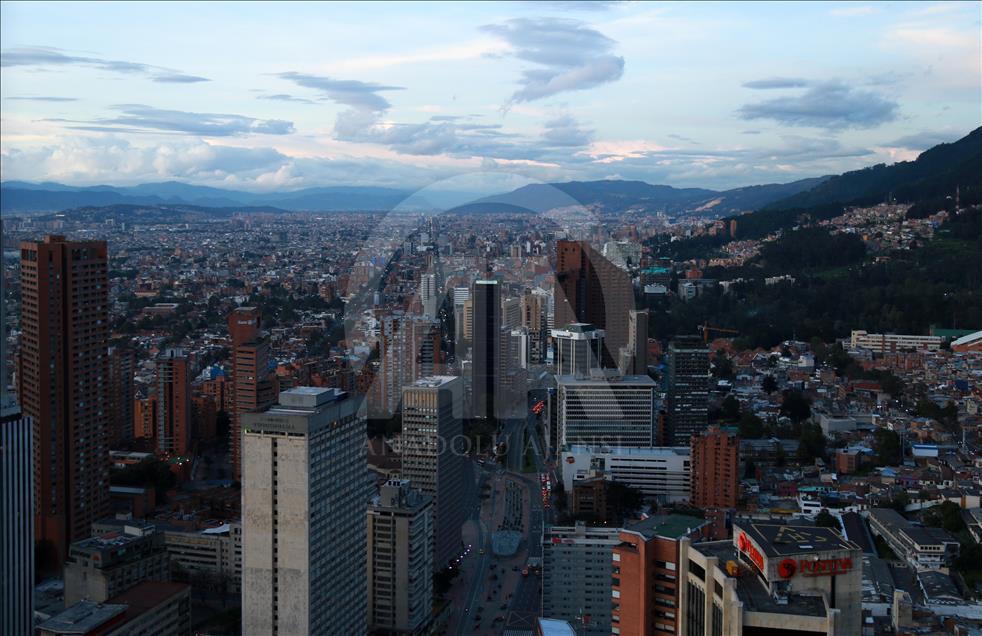 Kolombiya'nın başkenti Bogota'daki Colpatria gökdeleni