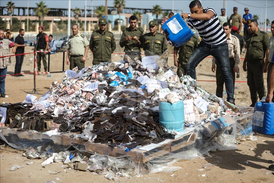 Gazze'de ele geçirilen uyuşturucu madde imha edildi