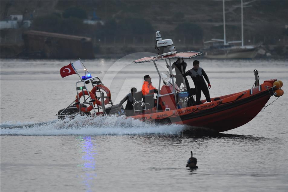 Bodrum açıklarında tekne battı, yaklaşık 20 kişi kurtarıldı