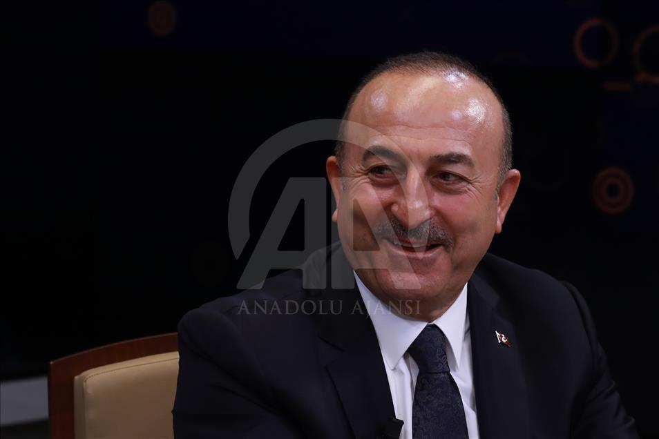 Dışişleri Bakanı Çavuşoğlu, AA Editör Masası'nda