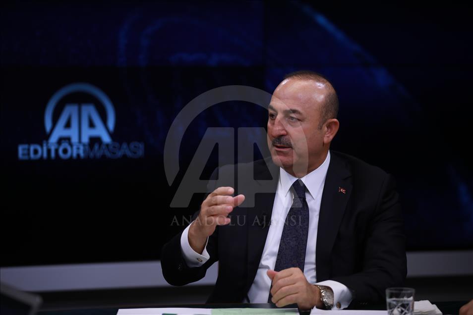 Dışişleri Bakanı Çavuşoğlu, AA Editör Masası'nda
