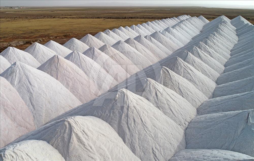 Producción de sal en lago de Turquía 