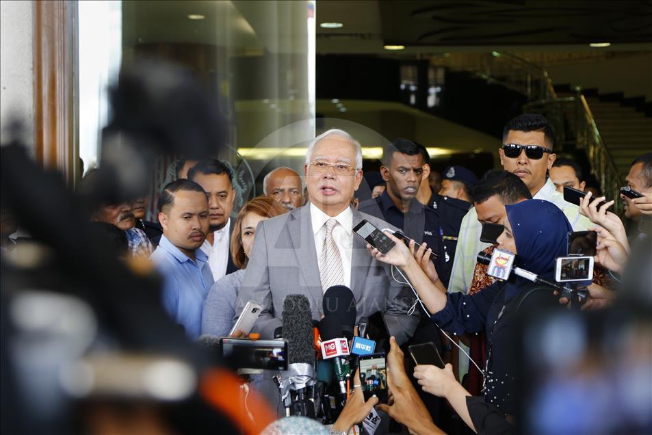 Persidangan mantan PM Malaysia terkait kasus 1MDB