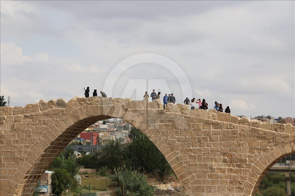 دهۆک.. نۆژەنکردنەوەى پردى دەلال لە زاخۆ