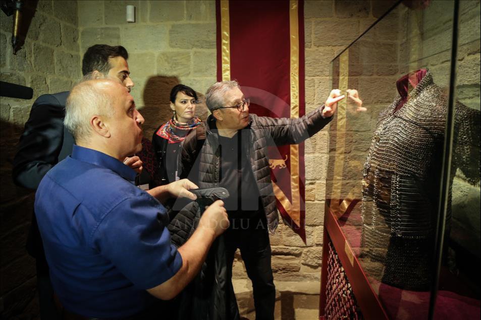 "Legado de los Shirvanshah en los museos del mundo" en Azerbaiyán