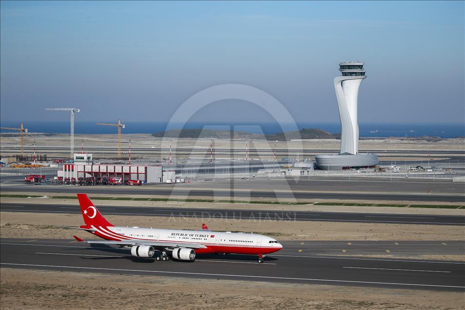 Cumhurbaşkanı Erdoğan, yeni havalimanında
