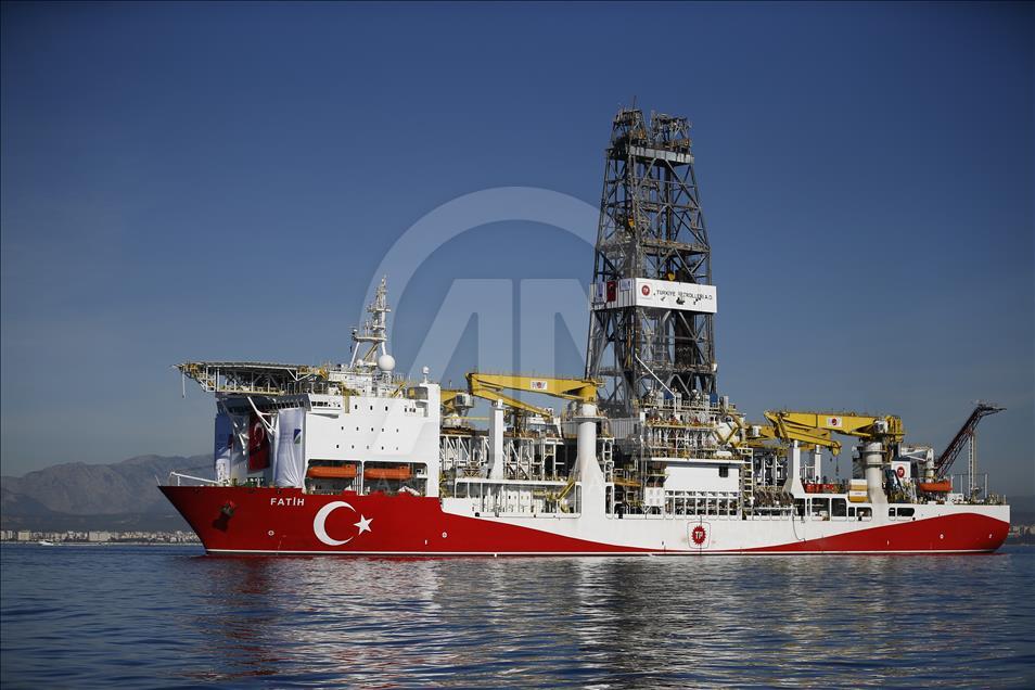 Preparations of Fatih Drill Ship