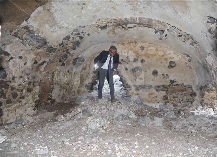 Vadinin zirvesindeki manastır: Kuştul