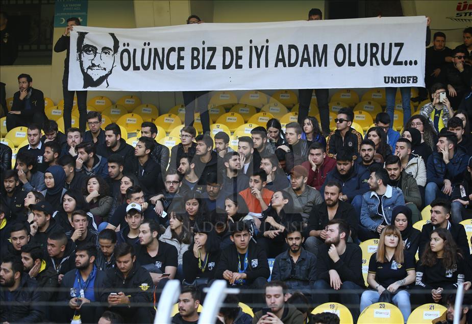 Fenerbahçeli genç taraftar son yolculuğuna uğurlanıyor