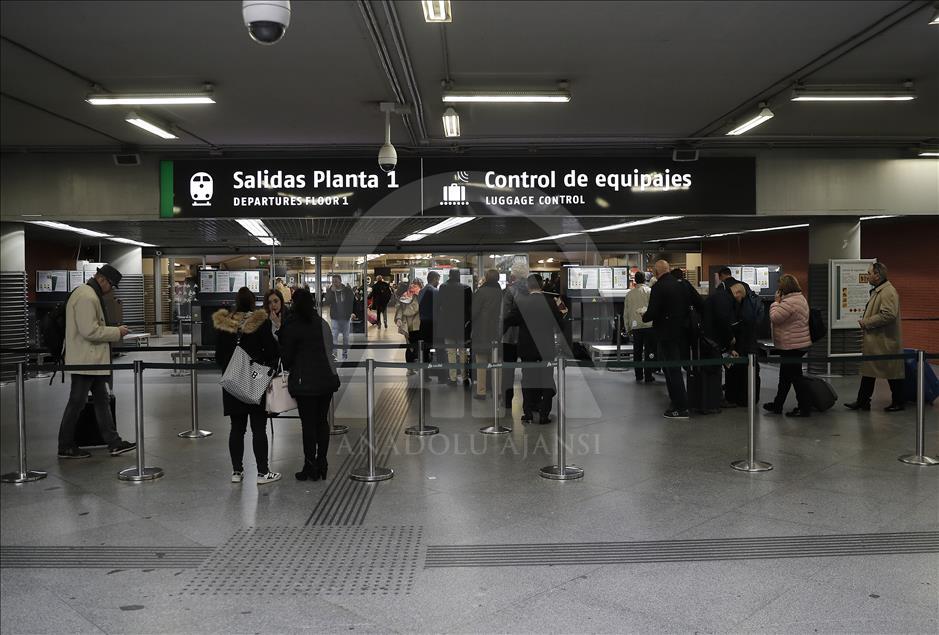 Madrid'de Atocha tren istasyonunun tahliye edilmesi
