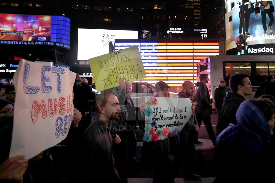 ABD'de halk Rusya soruşturması için sokağa döküldü