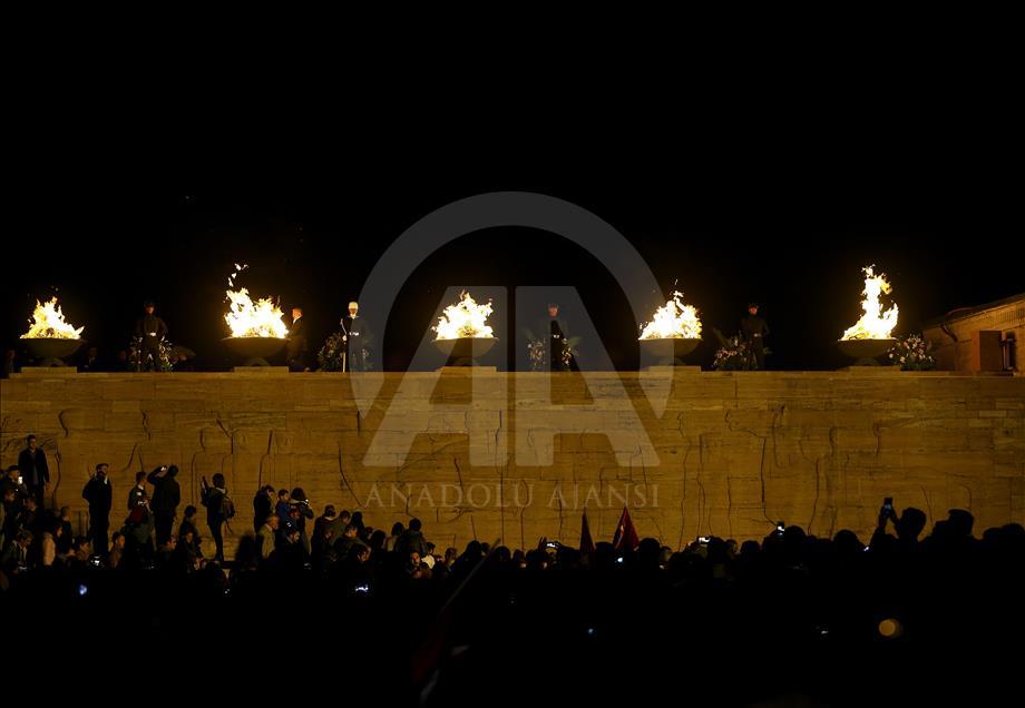 Anıtkabir'e ziyaretçi akını