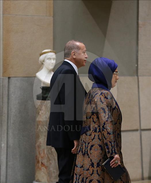 Cumhurbaşkanı Erdoğan Paris'te
