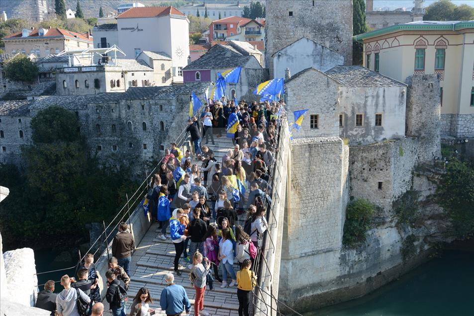 25º aniversario de la destrucción del Puente Viejo en Mostar