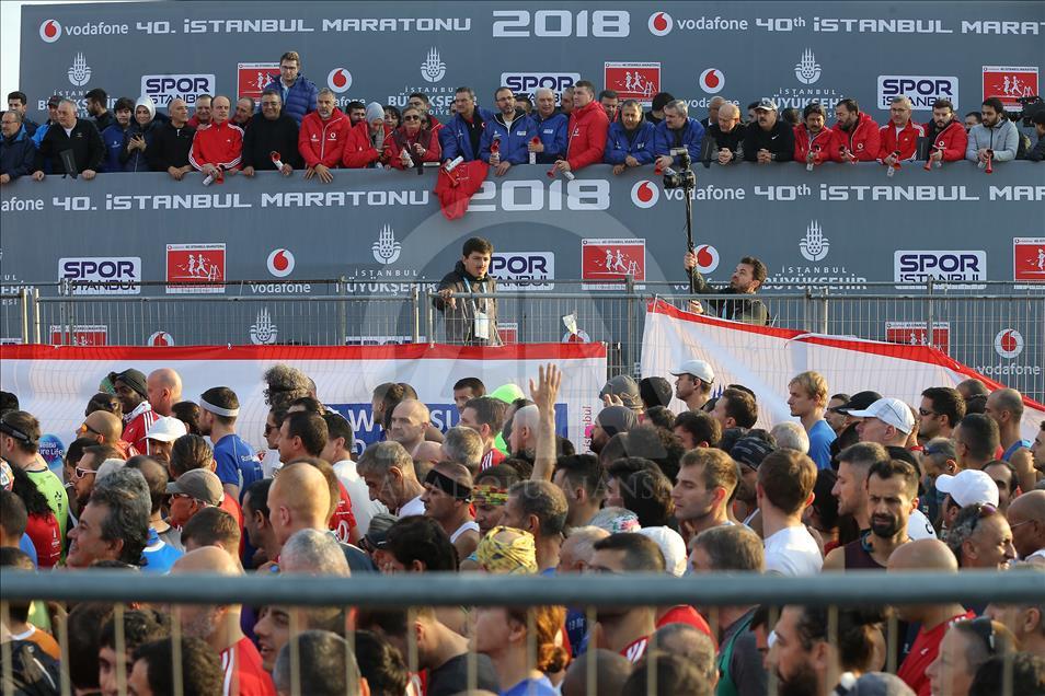 آغاز مسابقه دو ماراتن جام وودافون در استانبول