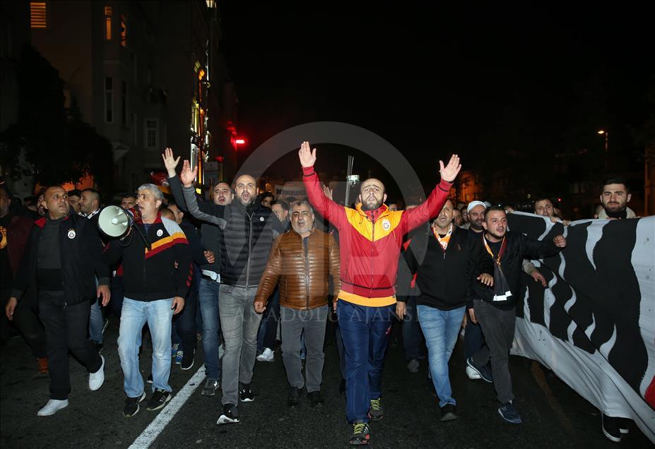 Galatasaraylı taraftarlardan TFF protestosu
