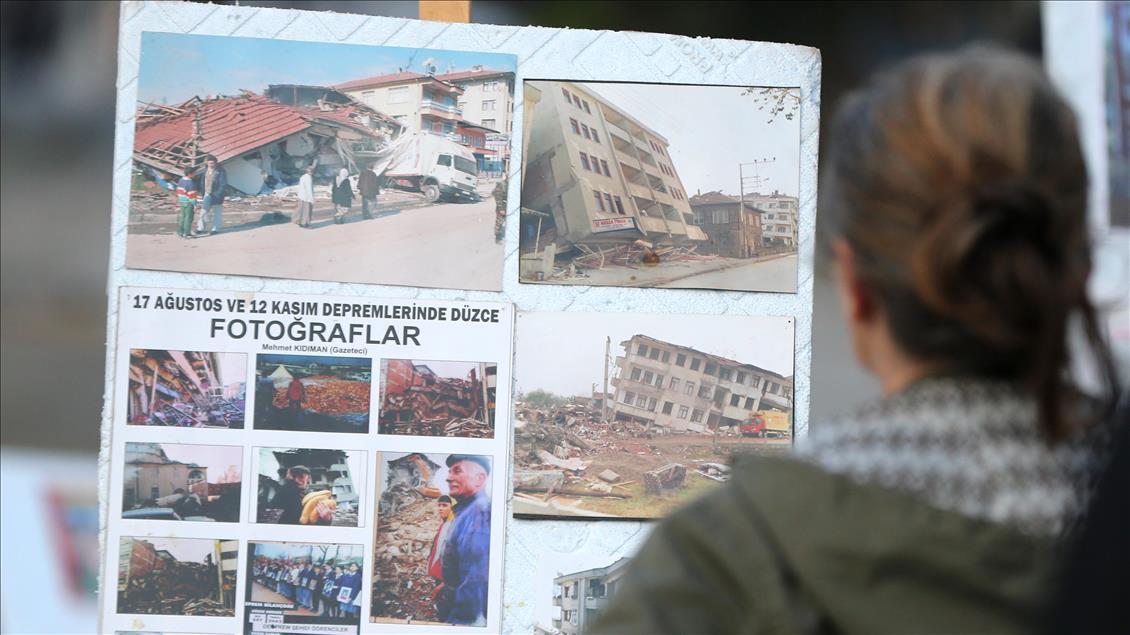 Depremin izleri fotoğraf karelerinde
