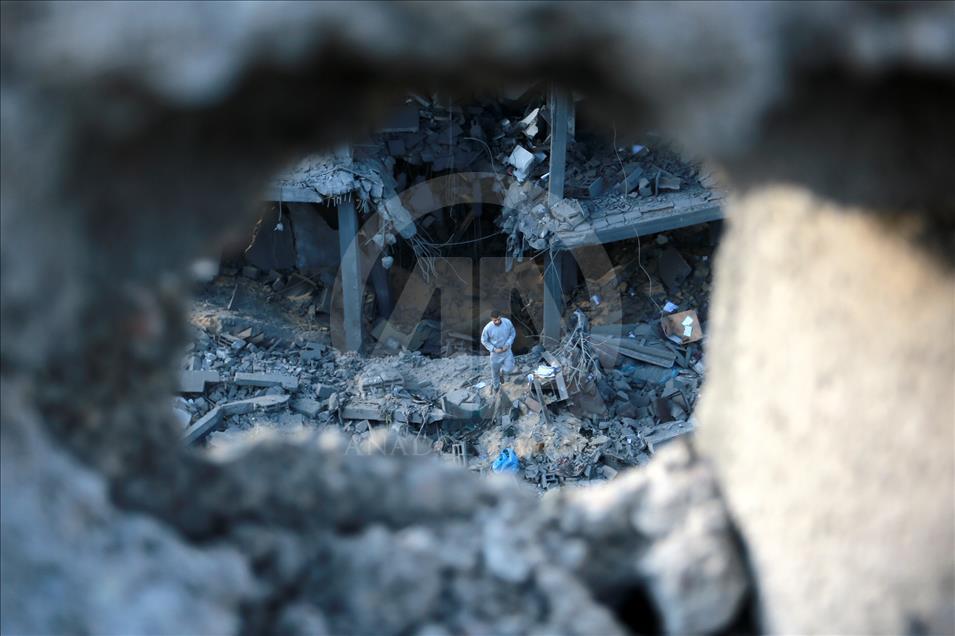 دمار كبير تخلّفه الغارات الإسرائيلية على قطاع غزة 
