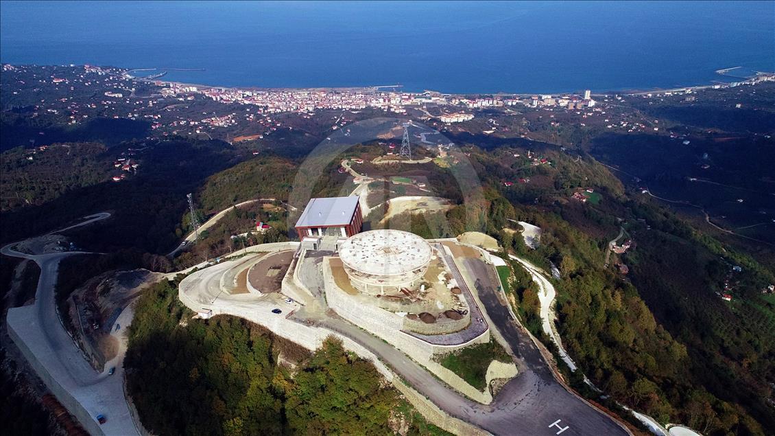 Karadeniz'in en uzun teleferiğinde rengarenk yolculuk