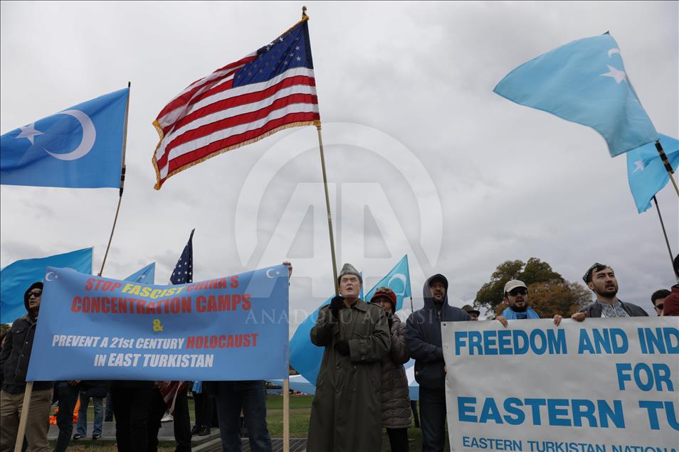 Uyghurs protest against China in Washington