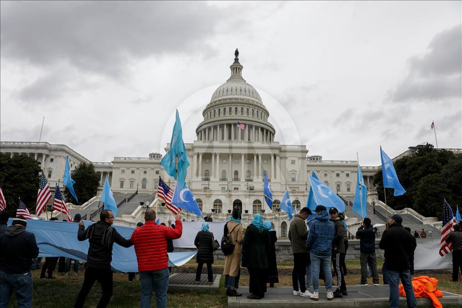 Uyghurs protest against China in Washington