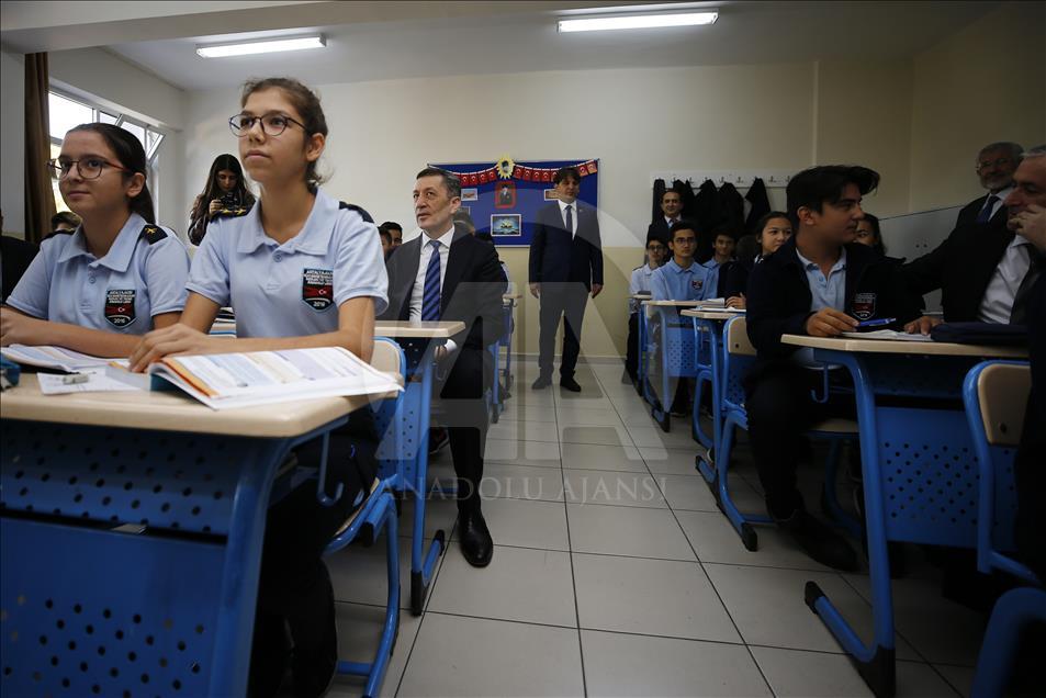 Milli Eğitim Bakanı Ziya Selçuk, Antalya'da