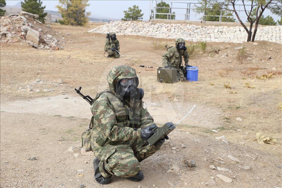 Mehmetçik'ten "nefes kesen" tatbikat
