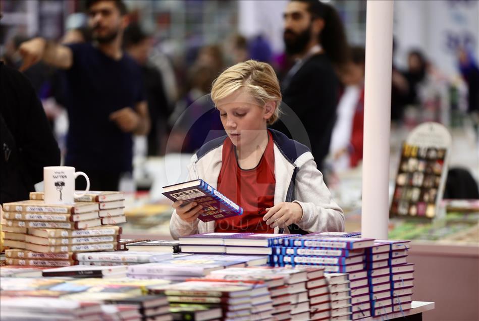 Çocuk kitabı yazarları "37. Uluslararası İstanbul Kitap Fuarı"nda 